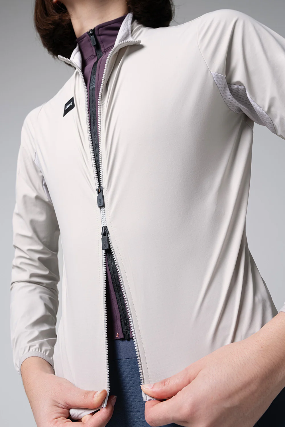 10-05-006-004-rain-jacket-long-sleeve-selkie-woman-oatmeal-02