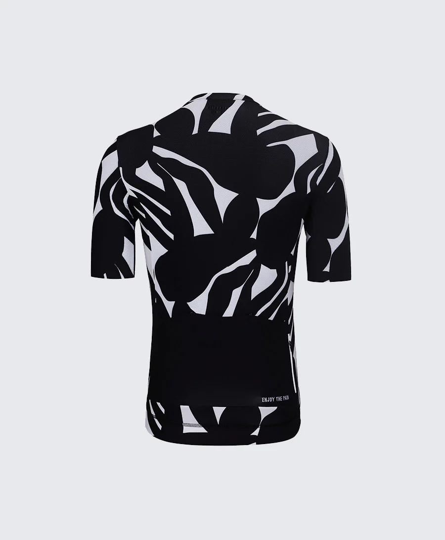 Plants-back-men_960x