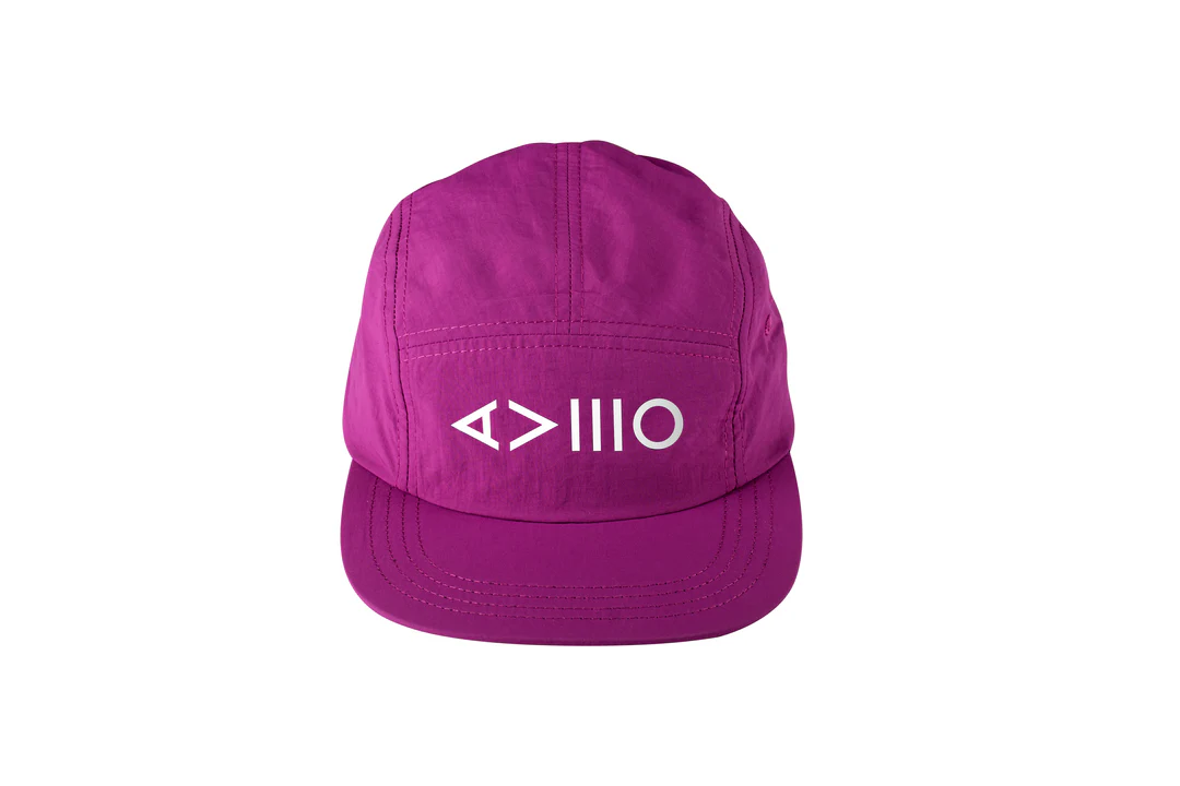 SNAPBACKPINKscrittabiancaa_1080x