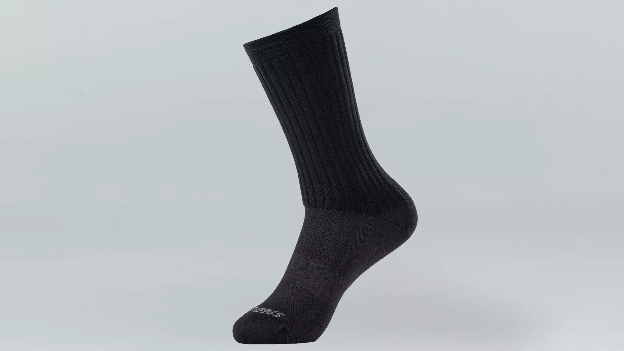 64720-220_APP_HYDROGEN-AERO-TALL-SOCK-BLK-S_HERO