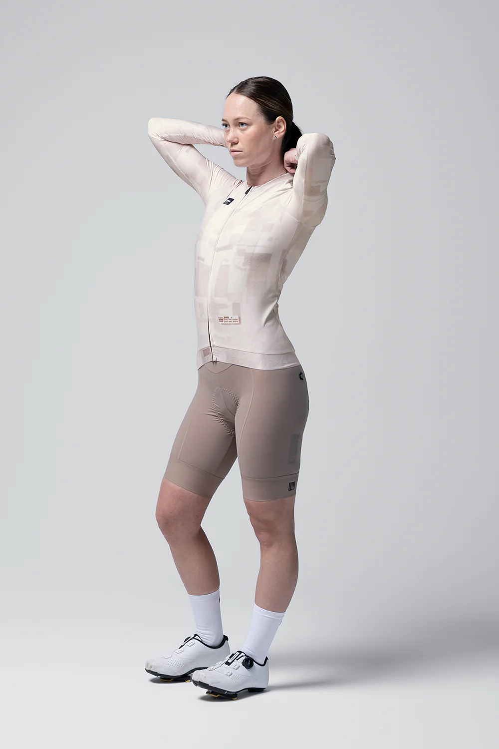 long-sleeve-jersey-vanquish-unisex-whisper-04