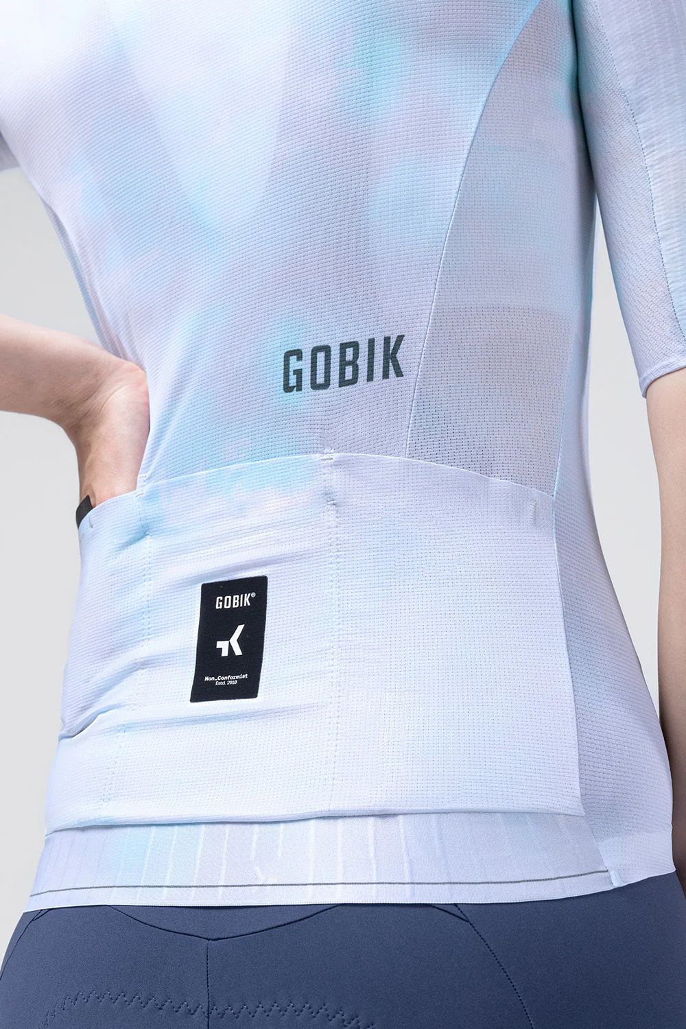 short-sleeve-jersey-reactive-unisex-gossy-09_77d98910-331d-4b97-b7d8-e73f4aad6f1d