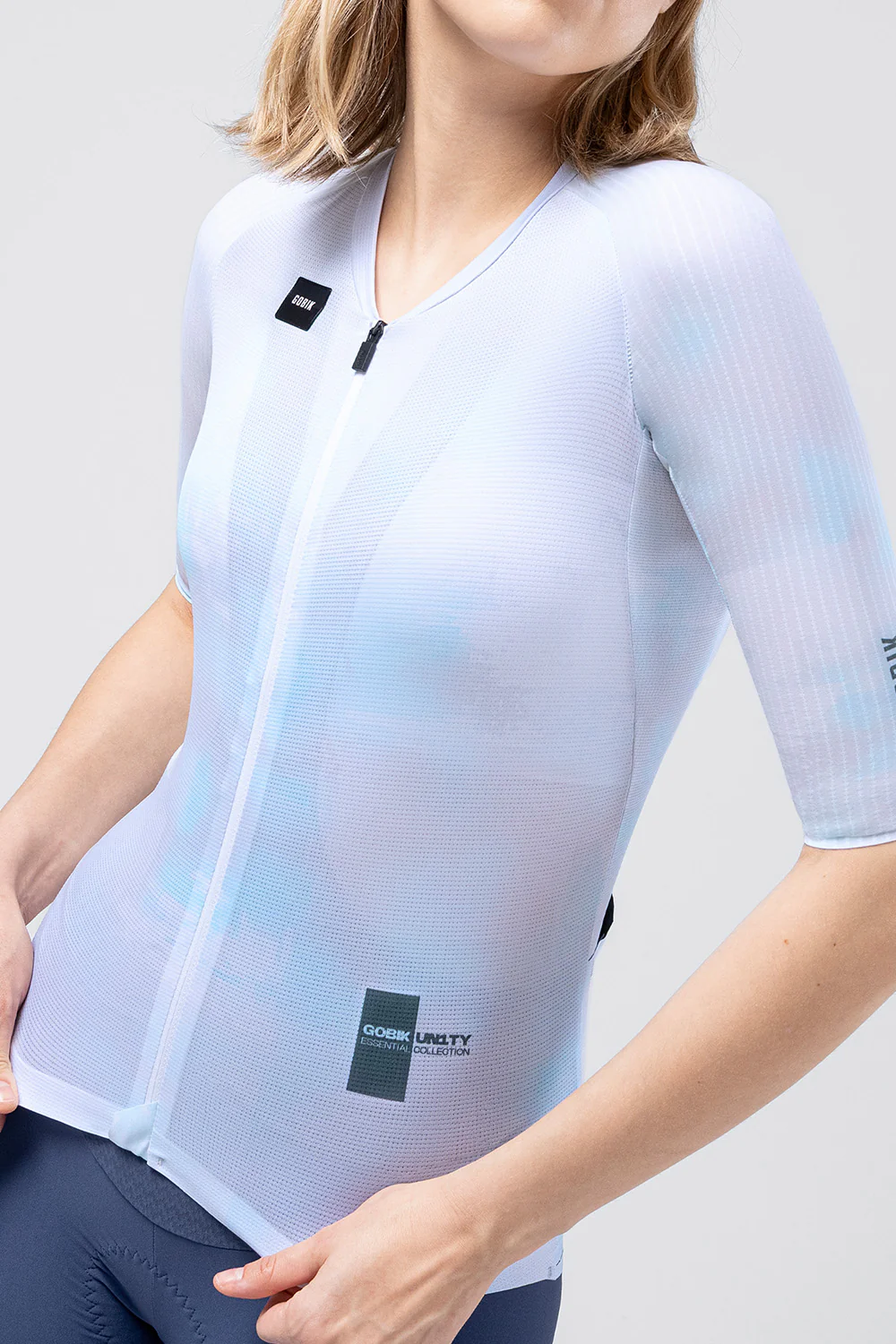 short-sleeve-jersey-reactive-women-gossy-02_46adb780-ec9e-4226-9bbf-904239e1df70